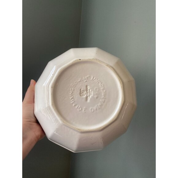 Vintage Pfaltzgraff Heritage White Ceramic Serving Bowl...